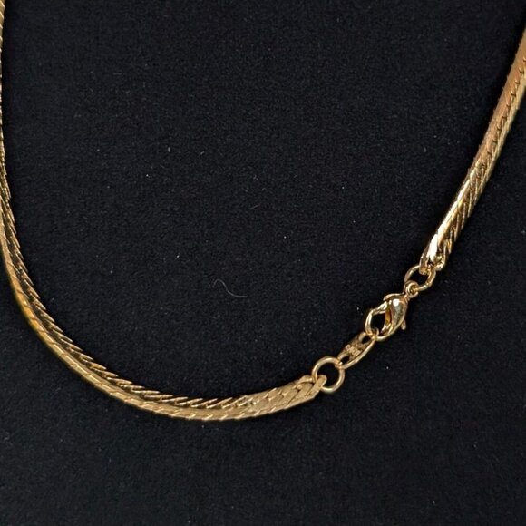 Vintage Avon Enamel & Rhinestone Knot Necklace - Picture 5 of 7